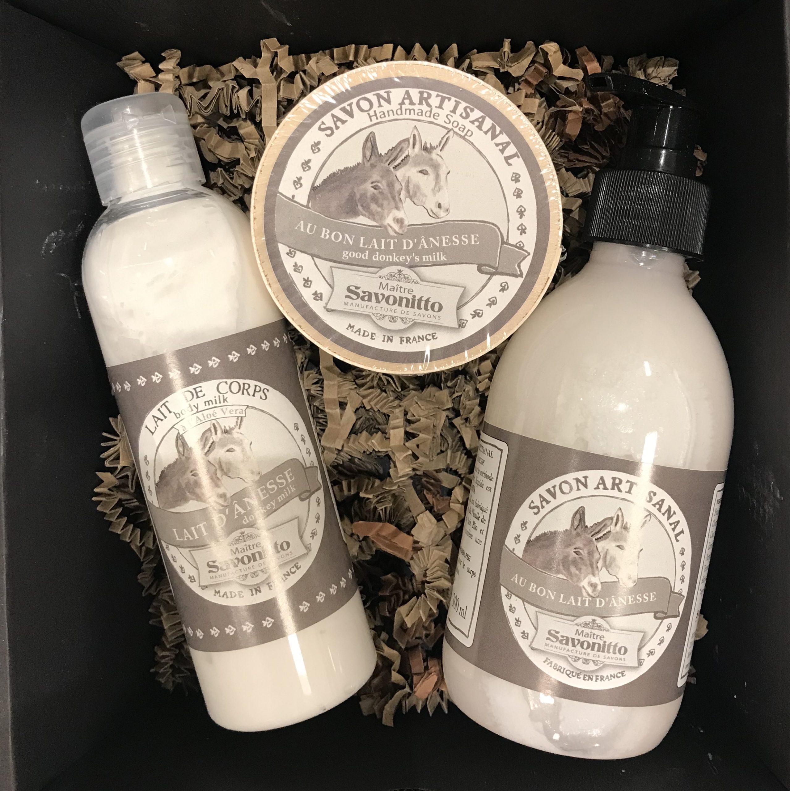 Coffret Lait d'Anesse Pack lait d’ânesse avec savon liquide, savon solide et lotion, routine de soins artisanaux
