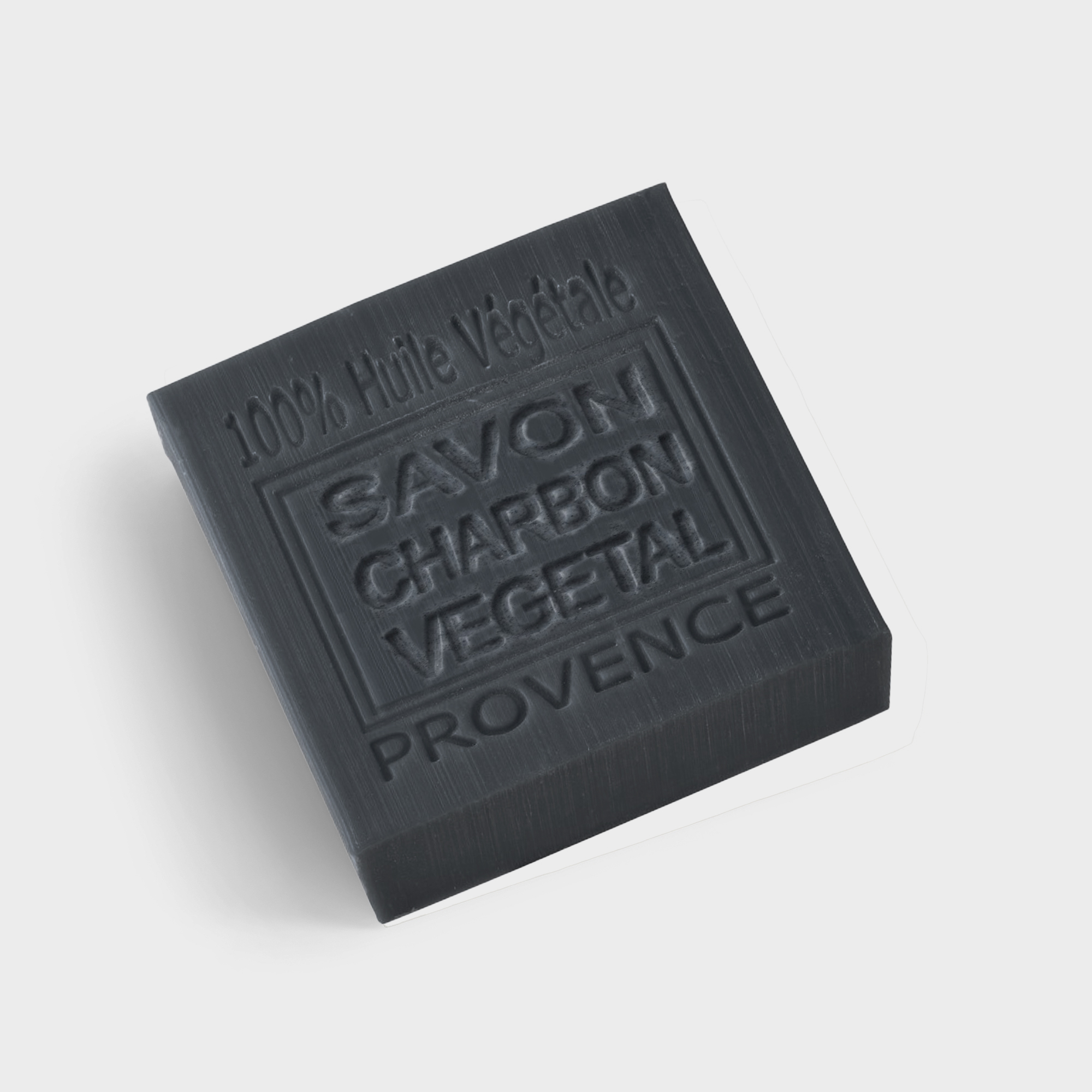Savonitto Charbon Végétal Savon solide au charbon végétal 100g, savon naturel purifiant idéal pour nettoyer la peau en profondeur et aider à retrouver un teint net. Savonnito à base d’huile d’olive et de coco, enrichi en huile de pépins de raisin.