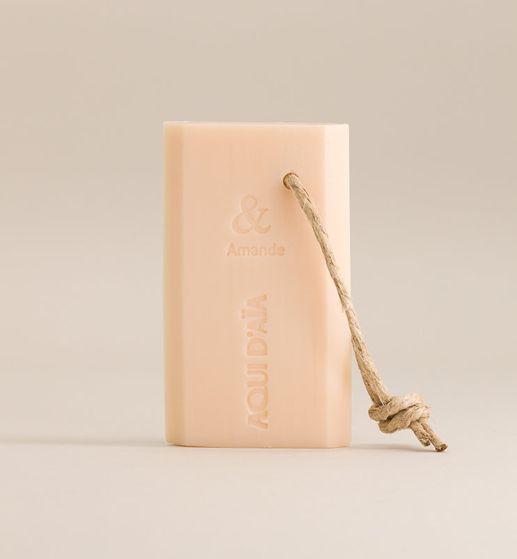 Lienrectangle-amande-1.jpg Savon tranche sur corde amande 100g, savon naturel artisanal made in Provence
