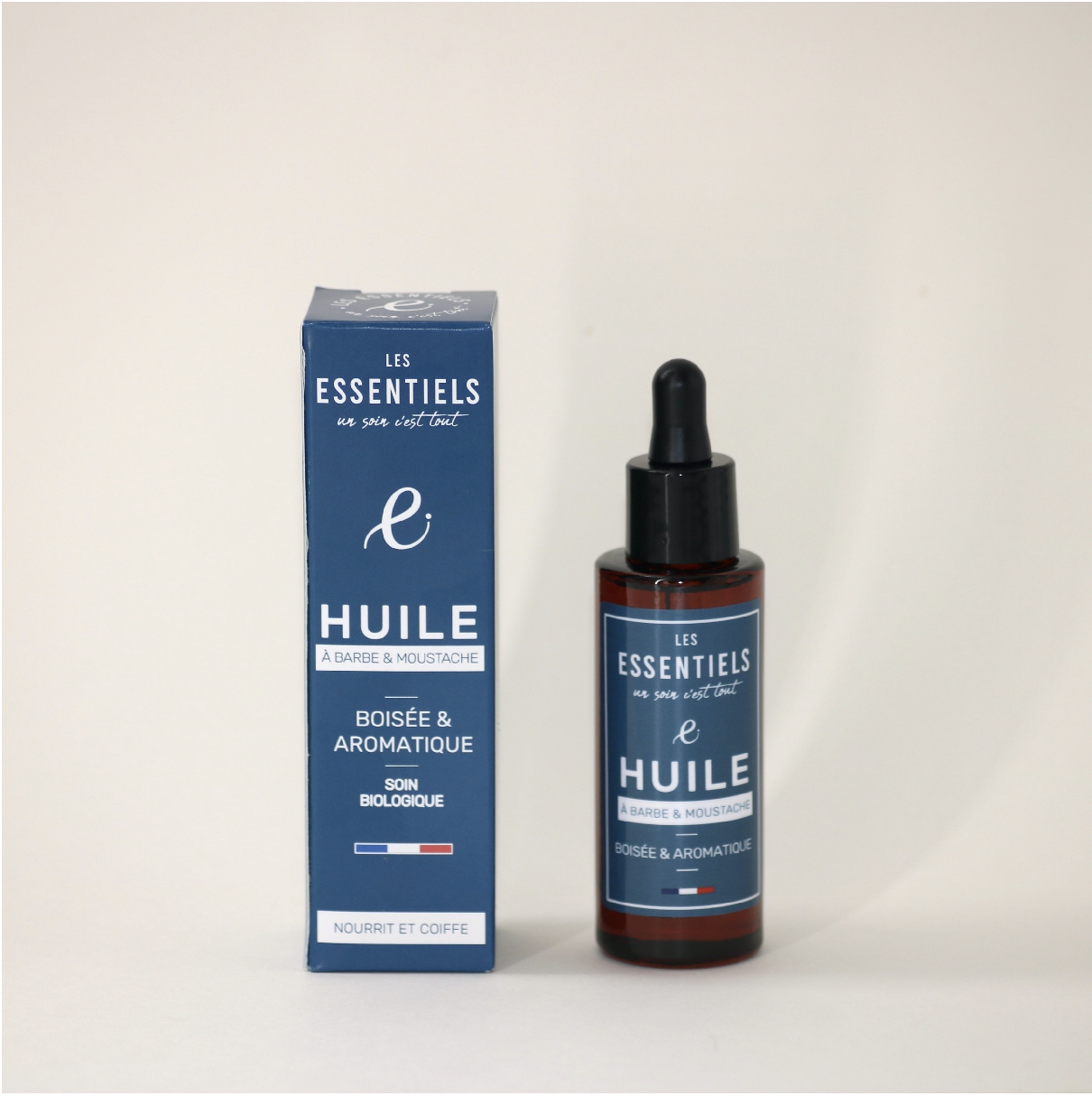 Flacon d’huile à barbe et moustache 30ml, certifiée COSMOS Organic, soin masculin naturel.